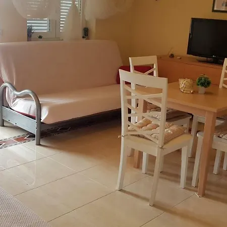 App Lolly Apartman Selce