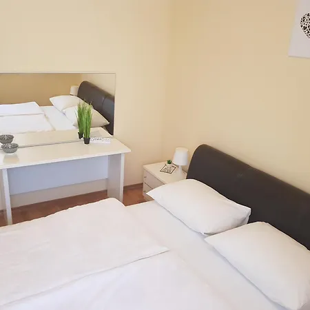 Apartment App Lolly *